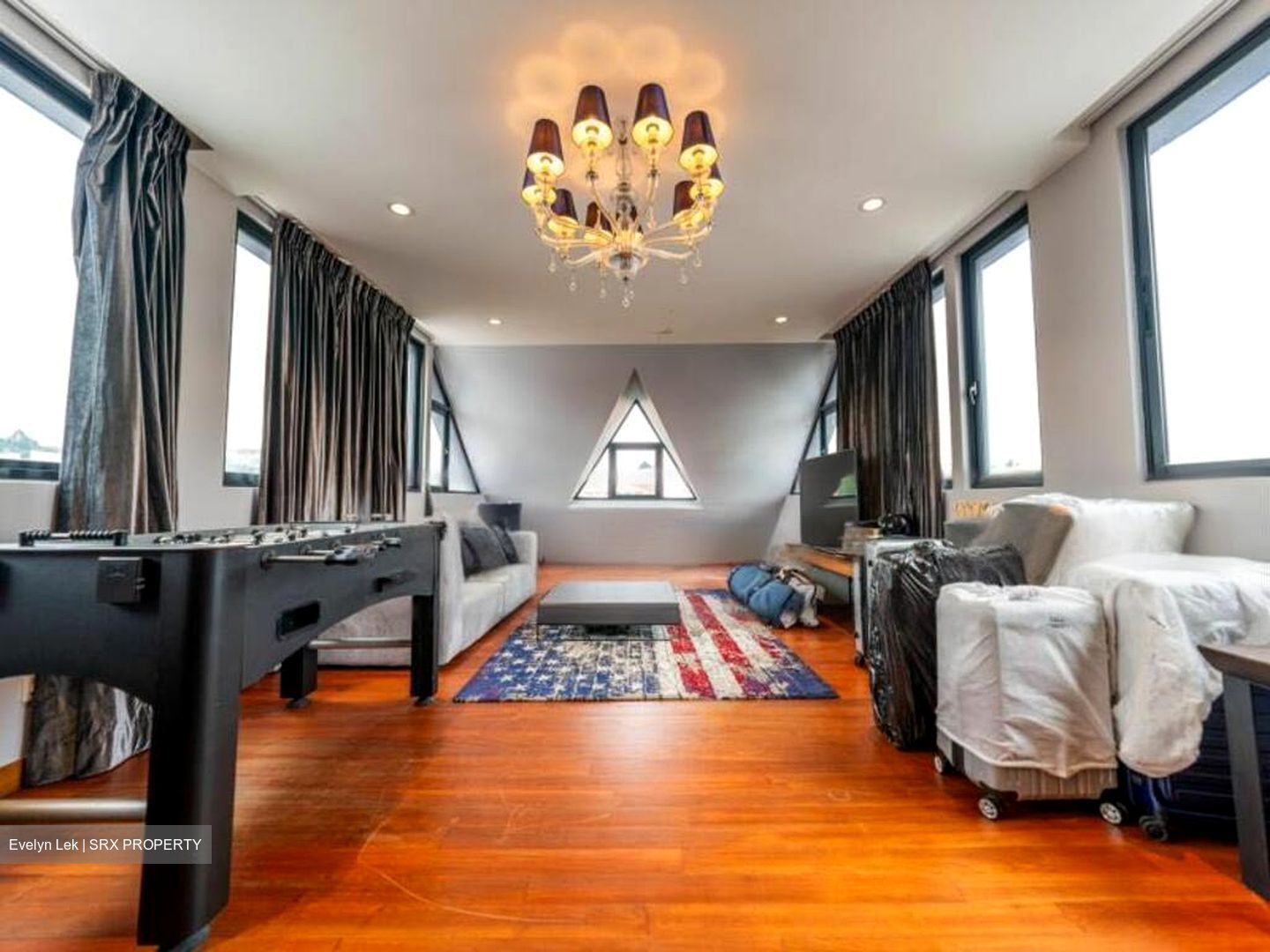 Coronation Road (D10), Detached #458965161